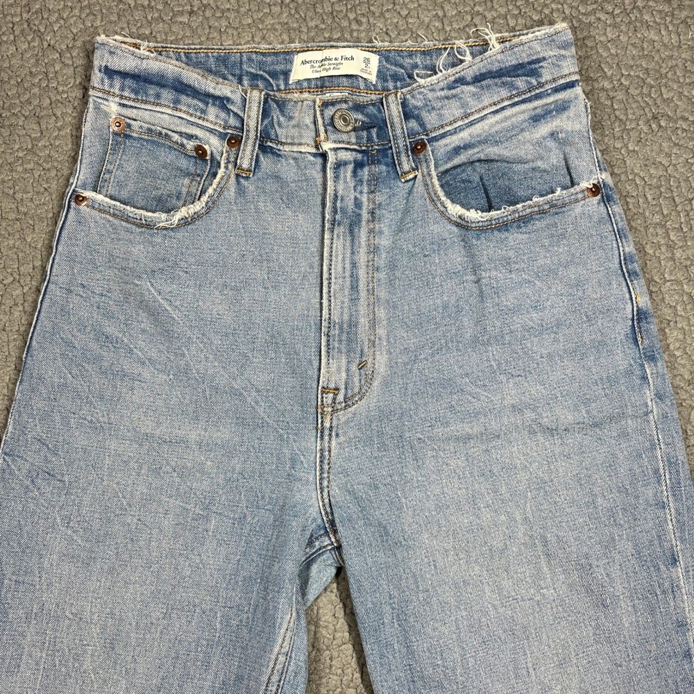 Abercrombie & Fitch Curve Love Ultra High Rise Ankle Straight Jeans Blue 26 2R - Picture 2 of 13